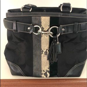 Coach E06q-10262 signature snakeskin satchel